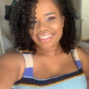 Meet your Posher, Marissa